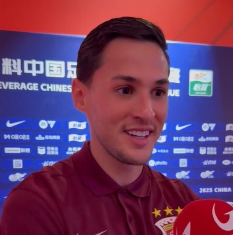 感谢球迷, 识了, 就已经很熟