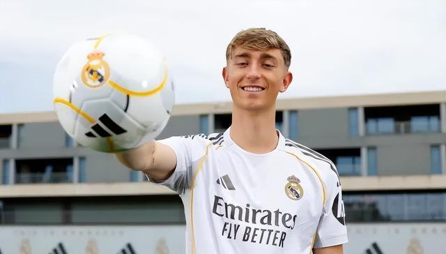 数月, 皇马再添后 数月, 皇马再添后